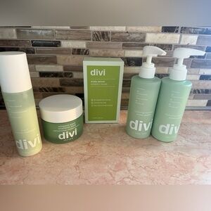 Divi Hair Care Set in Green